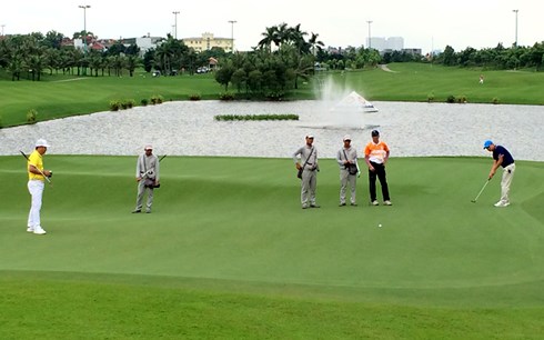 10% quà tặng Hole in one tại giải Golf GFS sẽ được làm từ thiện